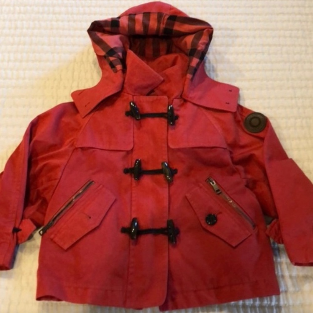 Boys Burberry coat in size 6